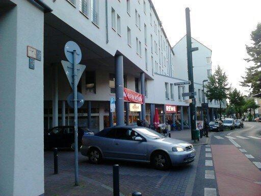Nahe Uniklinik * Dusseldorf